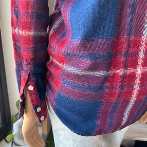 Mossimo Supply Co, Boyfriend Fit Button Up Red/Navy Flannel Shirt, Women’s Small - Picture 5 of 9
